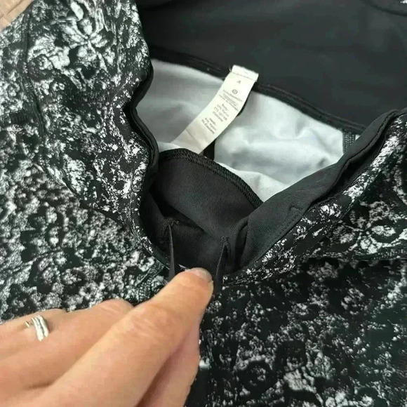 Lululemon Pace Revival Crop Legging 22” - Picture 7 of 13